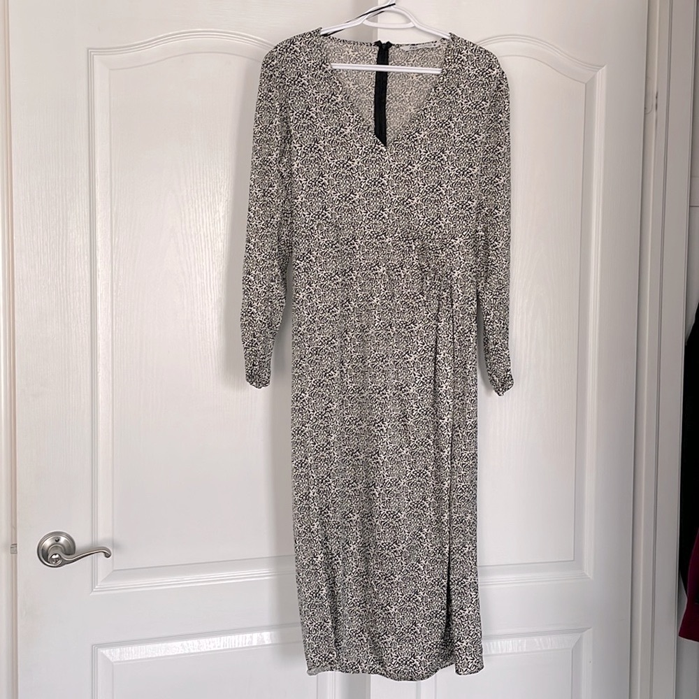 Black and white Zara midi dress